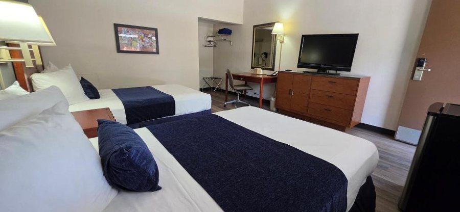 ParkView Inn Conference Center — Guest room