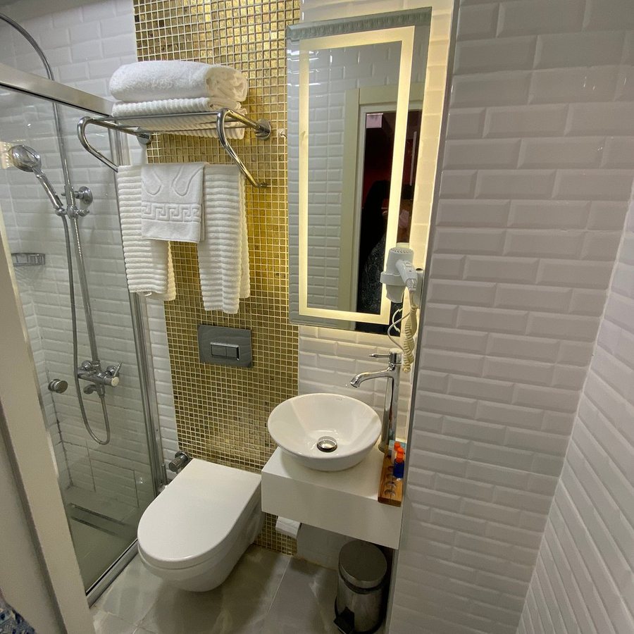 Pasaport Pier Istanbul Istanbul — Bathroom