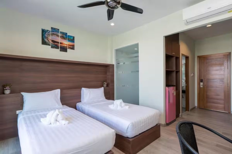 Peace Blue Naiharn Naturist Resort Phuket SHA Extra Plus — Guest room