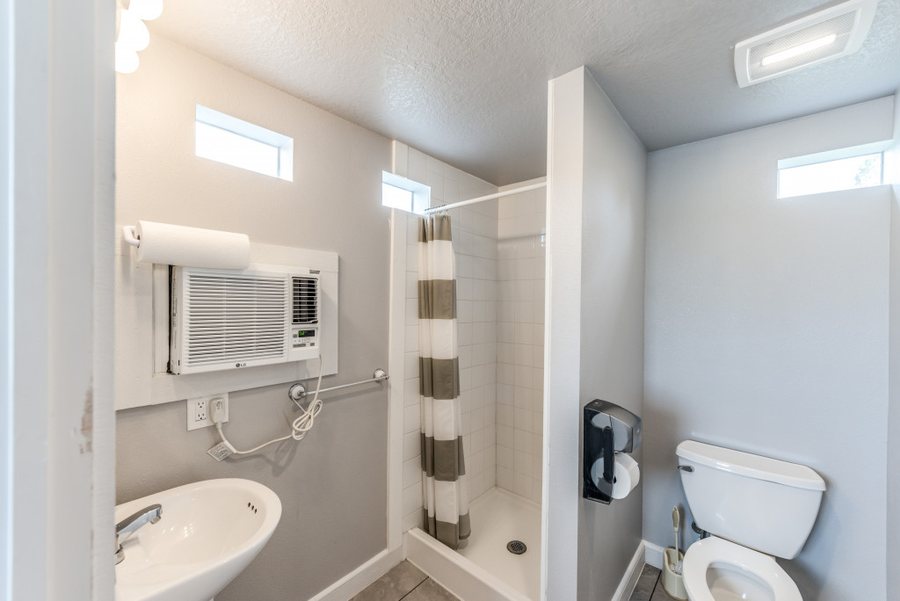 Peach Country RV Park — Bathroom