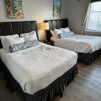 Pegasus International Hotel — Guest room