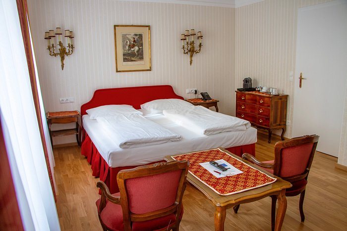Pension Suzanne — Guest room
