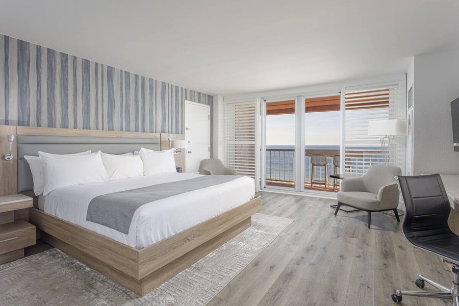 Perdido Beach Resort — Guest room