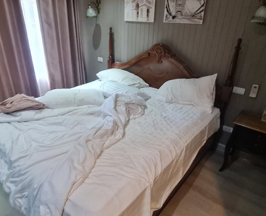 Perennial Resort — Guest room