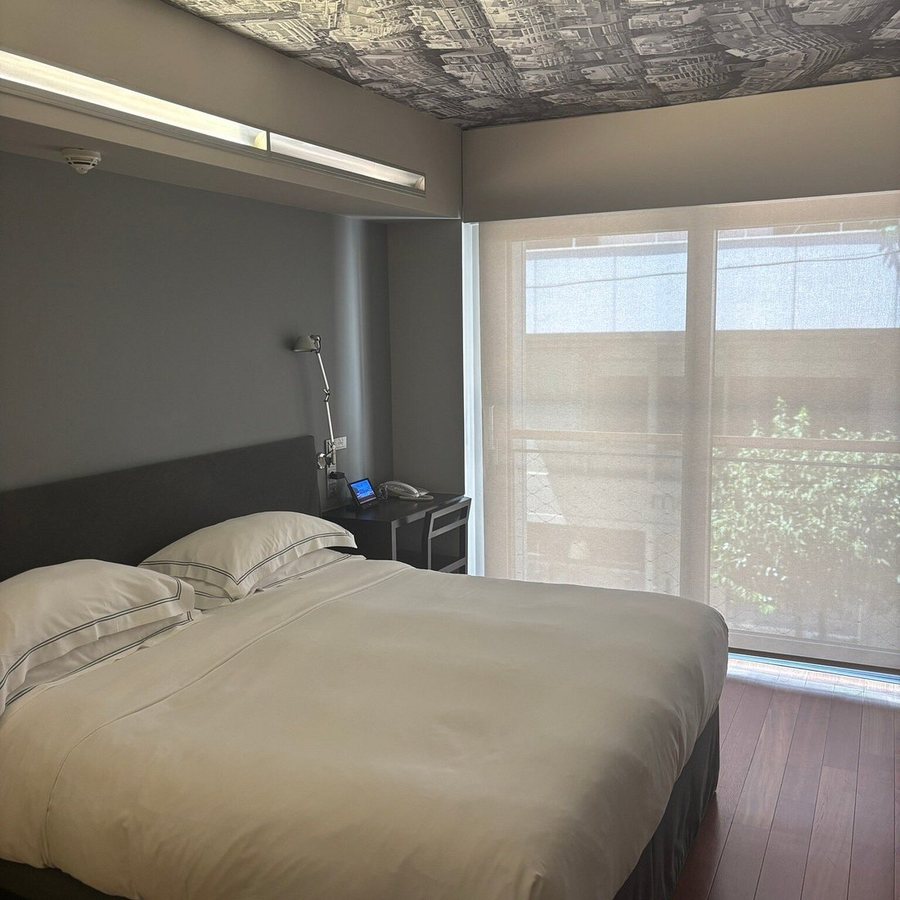 Periscope Hotel — Guest room