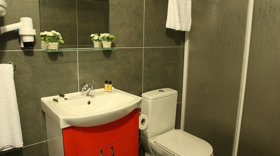 Perla Galata Hotel Istanbul — Bathroom
