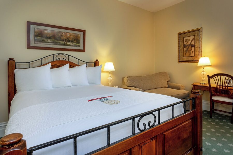 Perry KOA — Guest room