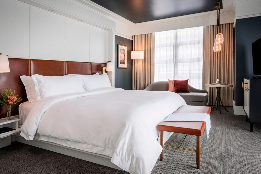 Perry Lane Hotel A Luxury Collection Hotel — Guest room