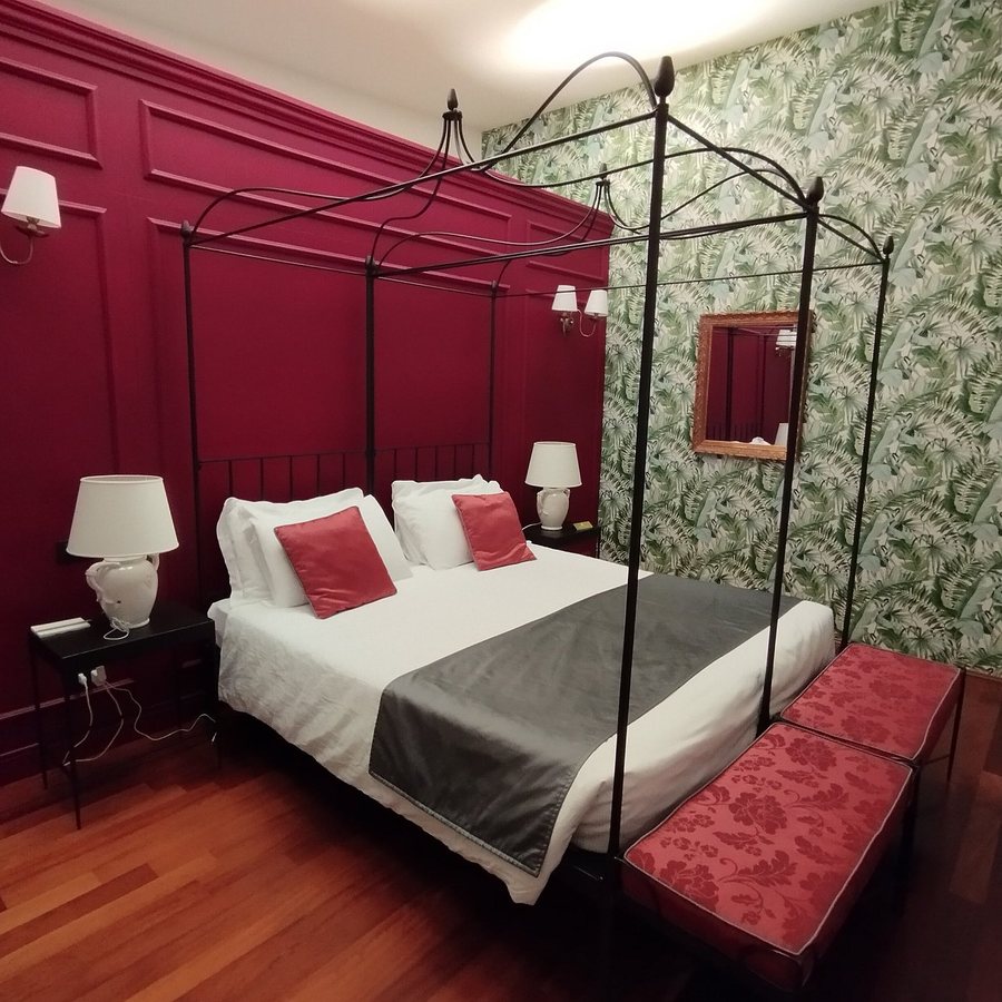 Peruzzi Urban Residences — Guest room