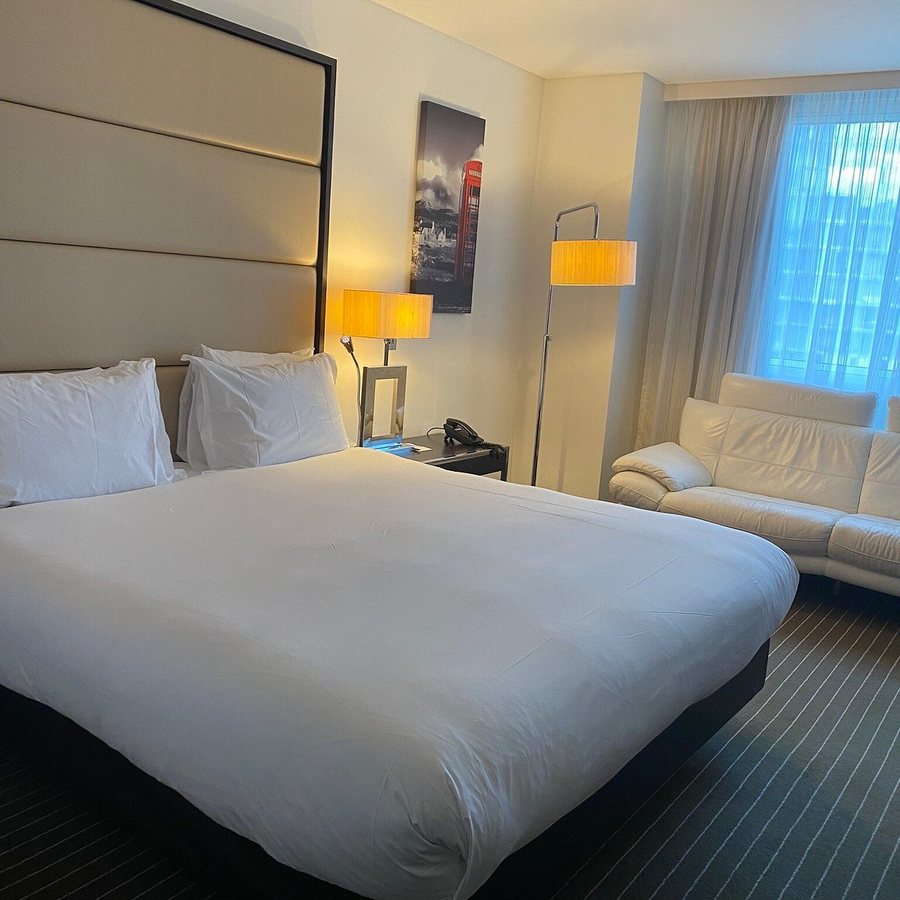 Pestana Chelsea Bridge Hotel Spa — Guest room