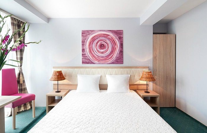 Petrus Hotel — Guest room