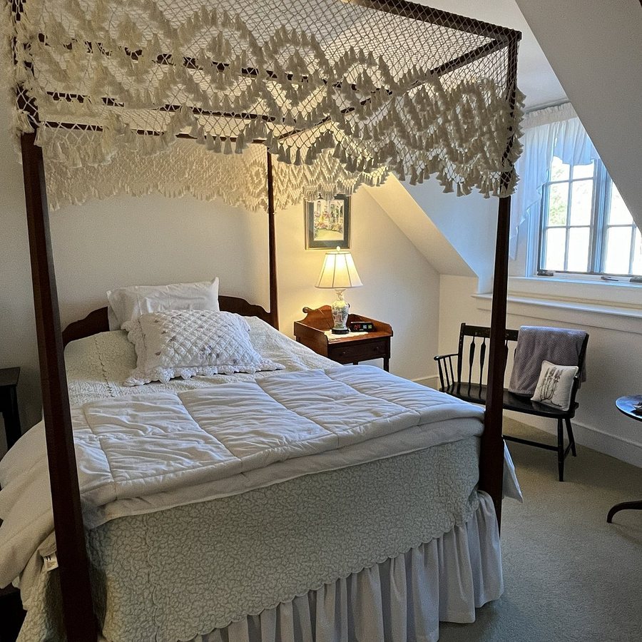 Pheasant Run Farm Bed and Breakfast — Guest room