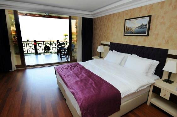 Phellos Suites Istanbul — Guest room