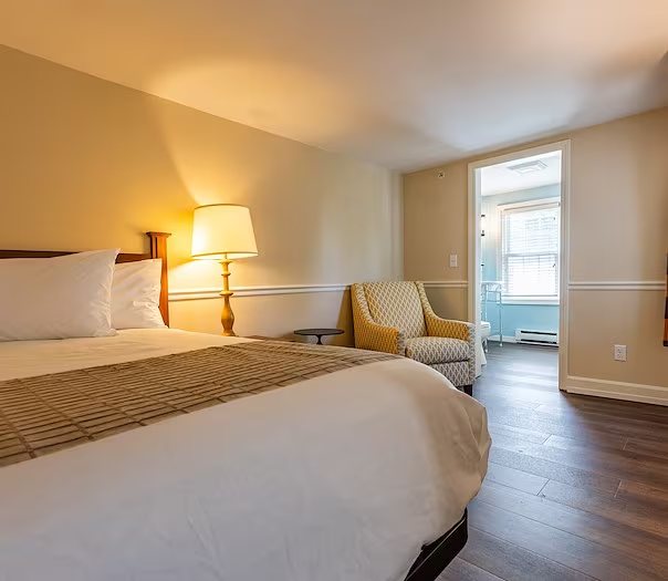 Pickering House Inn — Guest room