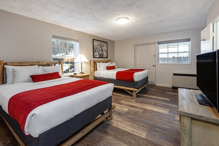 Pine Mountain Ski Golf Resort — Guest room