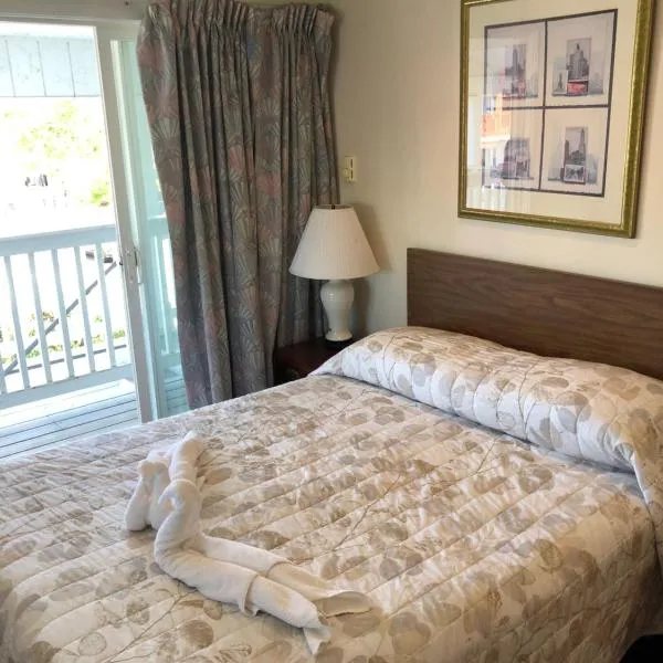 Pinehirst Campground — Guest room