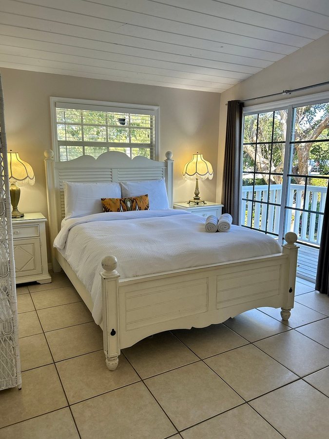 Pines and Palms Resort — Guest room