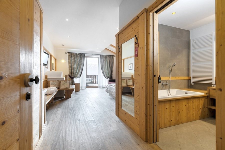 Pineta Nature Resort — Bathroom