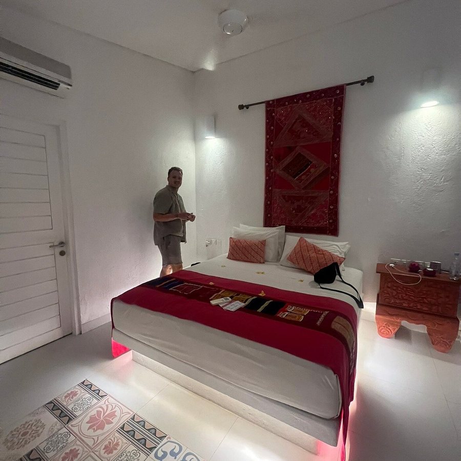 Pinkprivate Sanur For Cool Adults Only — Guest room
