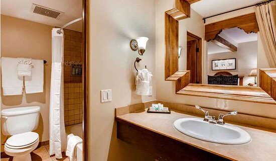 Pinon Court By La Fonda Santa Fe New Mexico — Bathroom