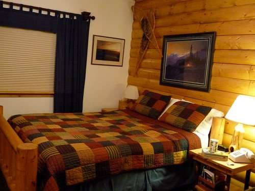 Pioneer Ridge Bed and Breakfast Inn — Guest room