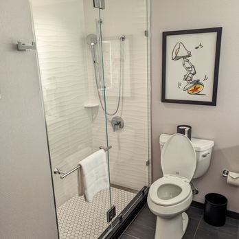 Pixar Place Hotel — Bathroom
