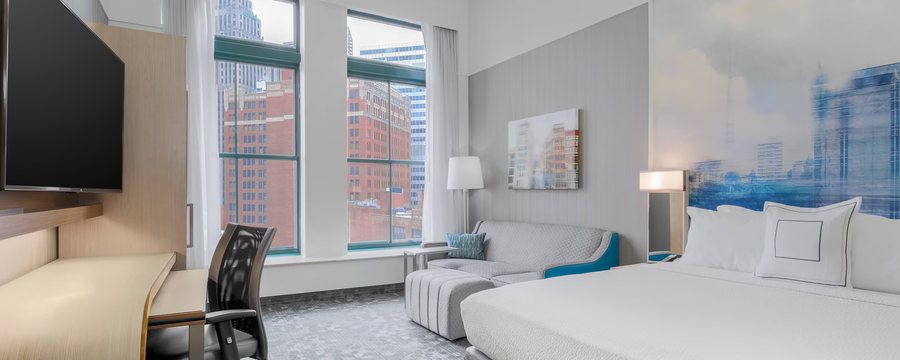 Placemakr Downtown Pittsburgh — Guest room