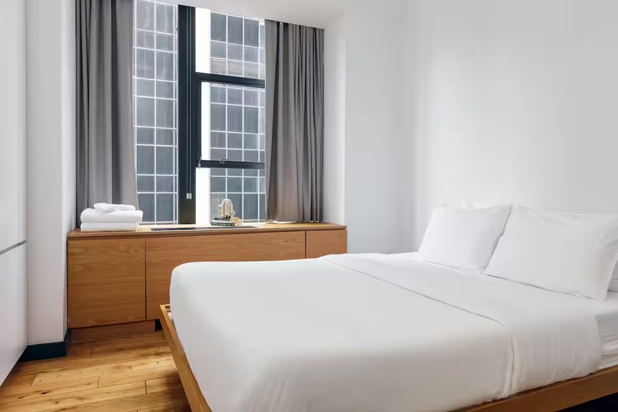 Placemakr Wall Street — Guest room