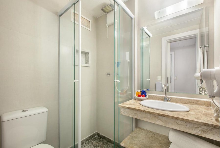 Plaza Inn American Loft — Bathroom