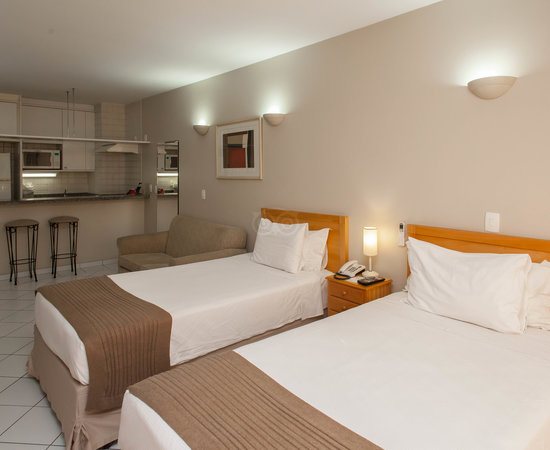Plaza Inn American Loft — Guest room
