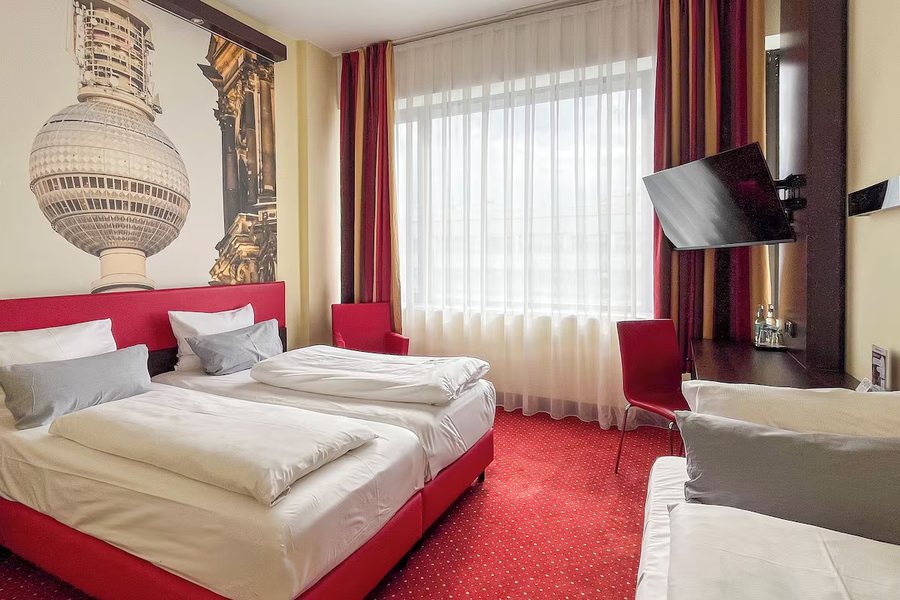 PLAZA Premium Berlin Kurfuerstendamm — Guest room