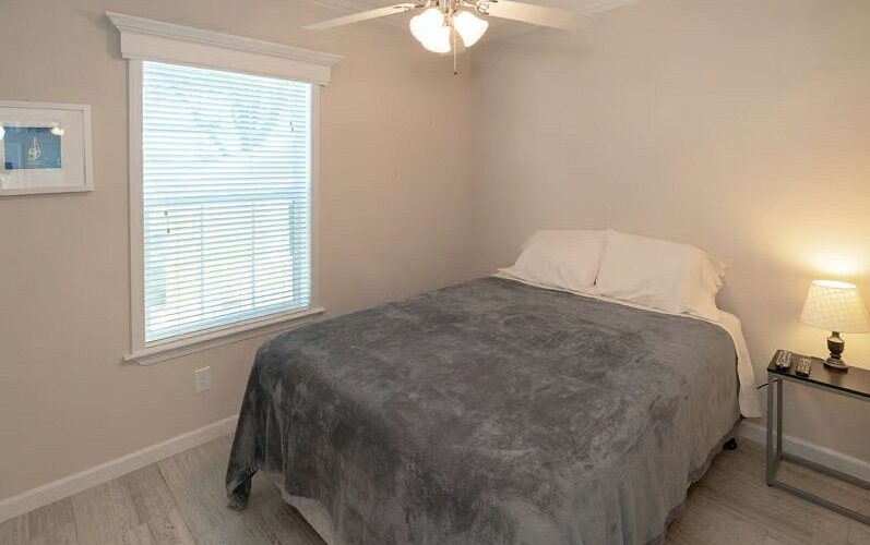 Pleasant Lake Rv Resort — Guest room