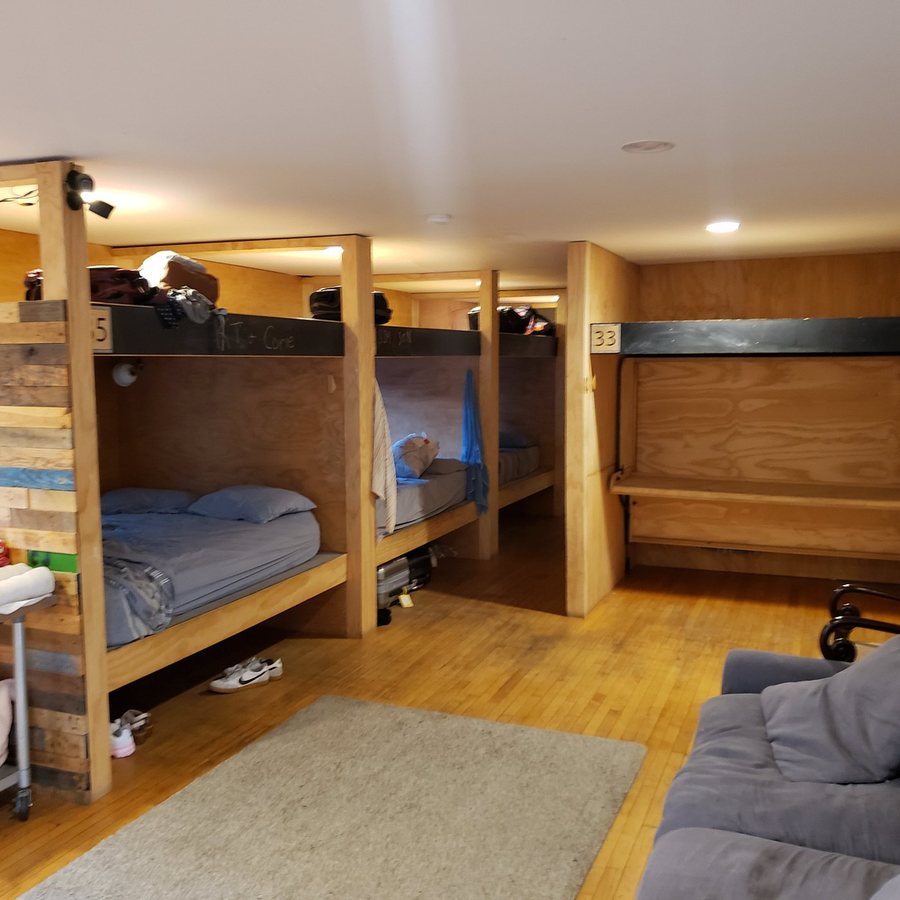 PodShare Venice Los Angeles California — Guest room