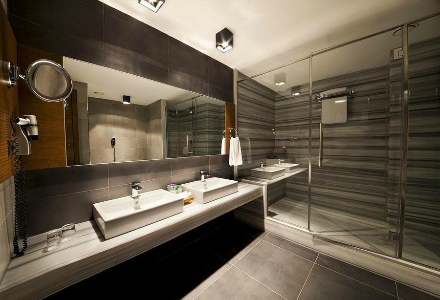 Point Hotel Barbaros Istanbul — Bathroom