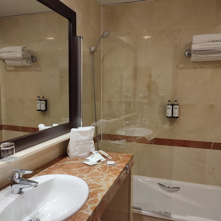 Pol Grace Hotel Barcelona Catalonia — Bathroom