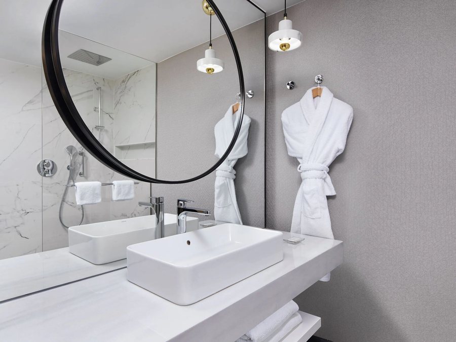 Polis Grand Hotel — Bathroom