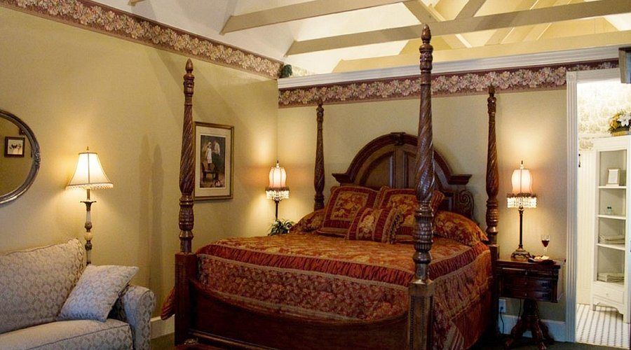 Pomegranate House Cottages B B — Guest room