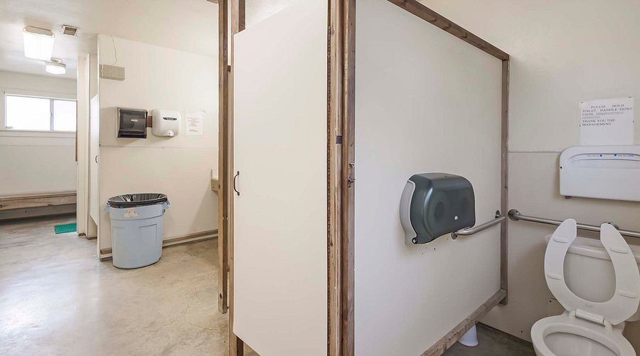 Pomo RV Park Campground — Bathroom