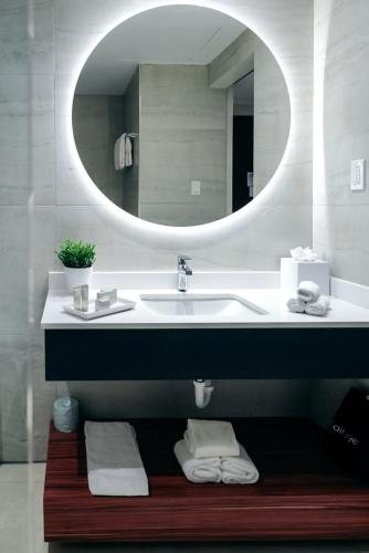 Ponce Plaza Hotel Casino — Bathroom