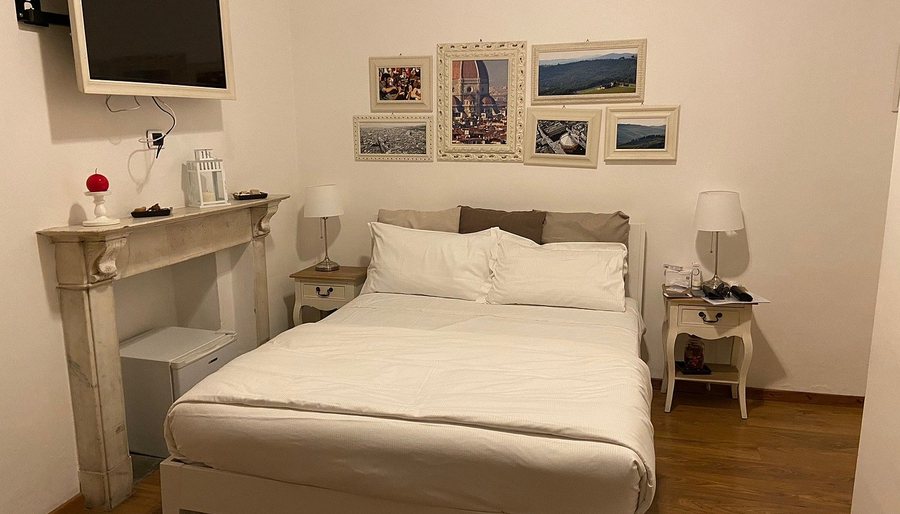 Pontevecchio Relais — Guest room