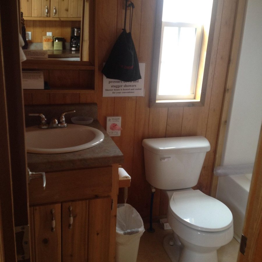 Port Of Kimberling Resort Campground — Bathroom