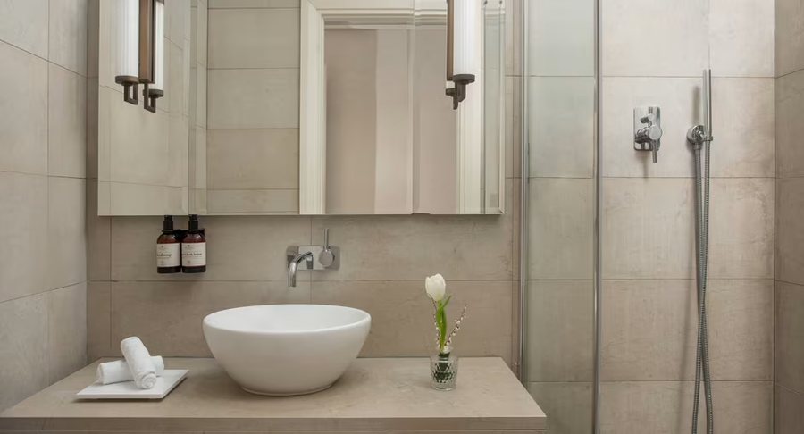 Porta Rossa Hotel Firenze Colbert Collection — Bathroom