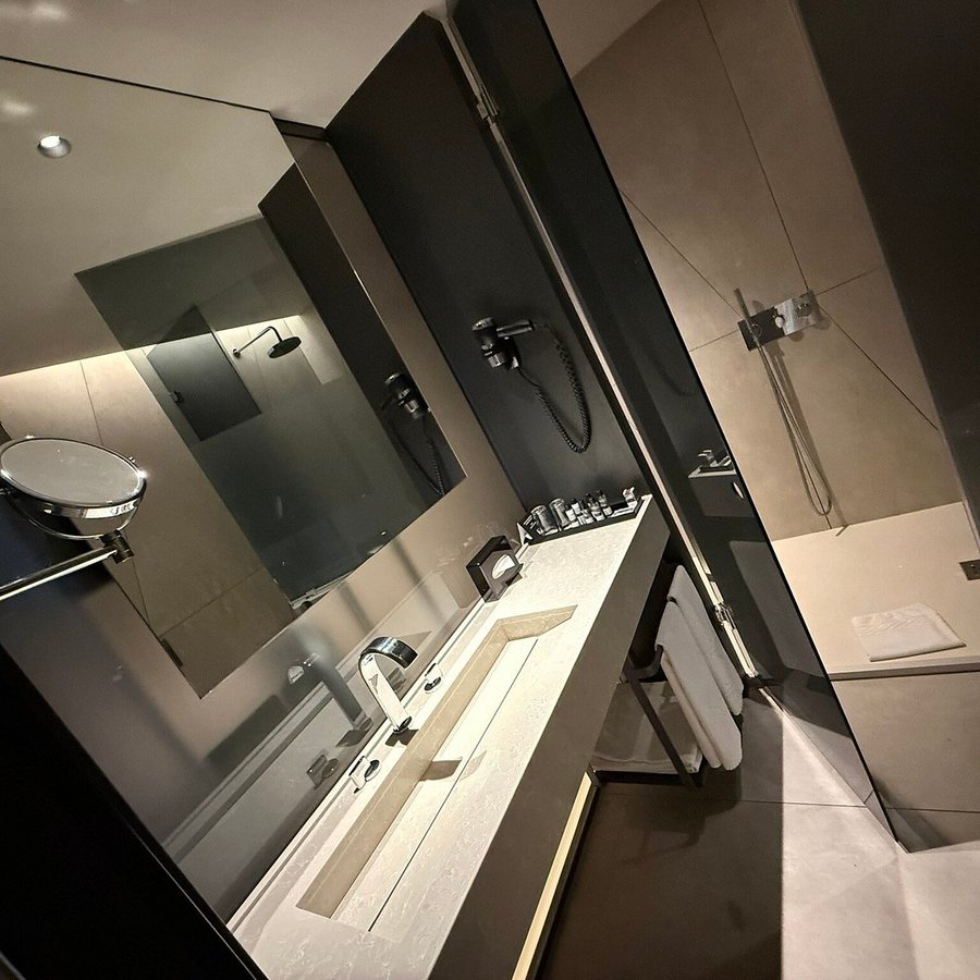 Porto Royal Bridges Hotel — Bathroom