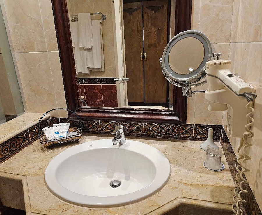Porto Said Resort Spa — Bathroom