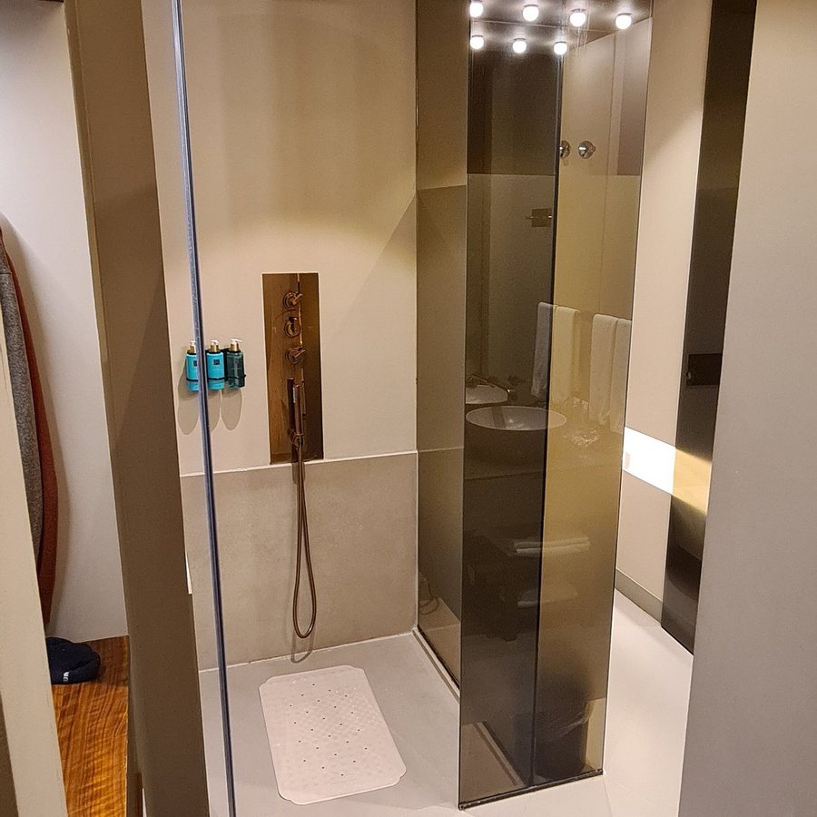 PortoBay Teatro — Bathroom