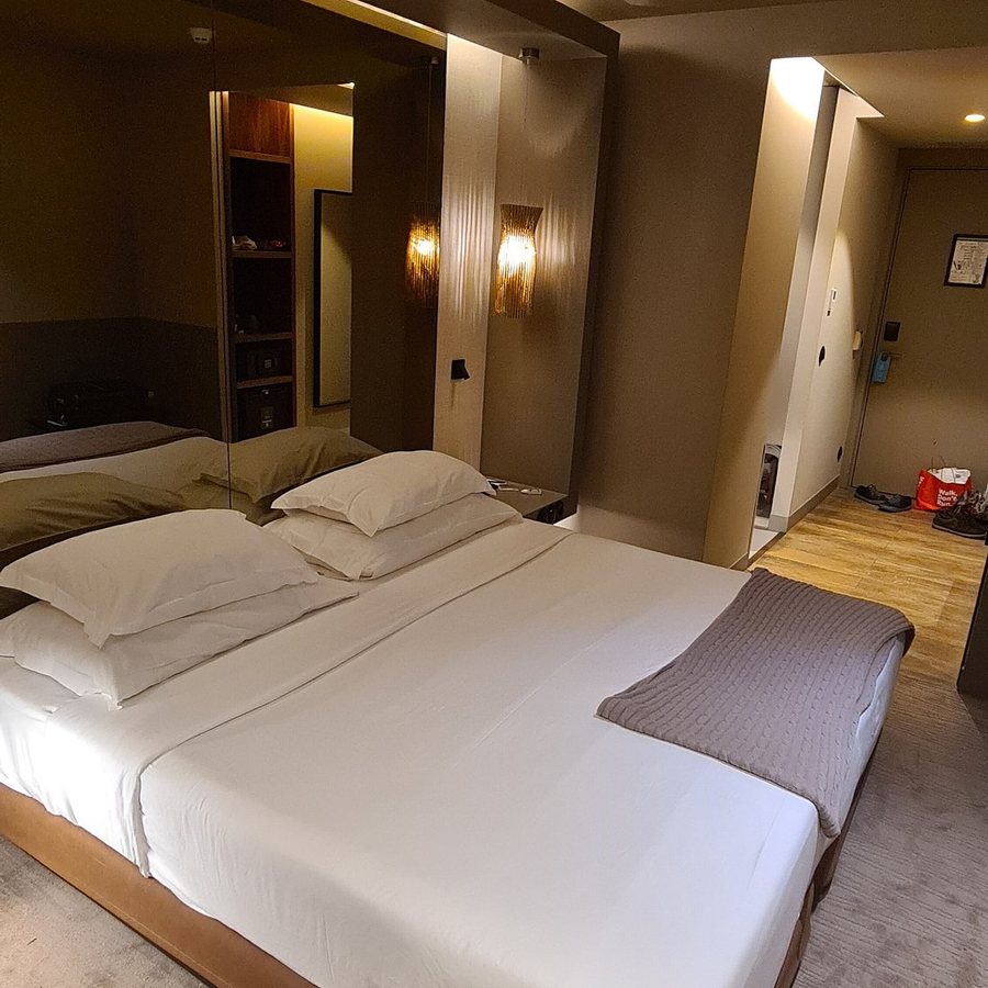 PortoBay Teatro — Guest room