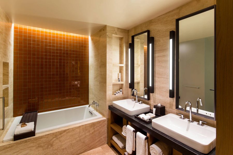 Portofino de Cabo Resort — Bathroom