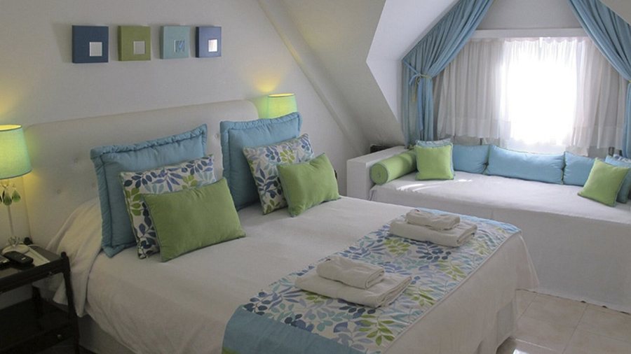 Posada Suiza by Prima Collection — Guest room