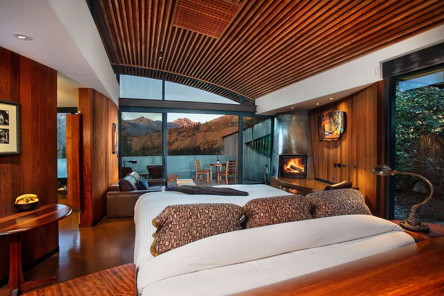 Post Ranch Inn — Guest room