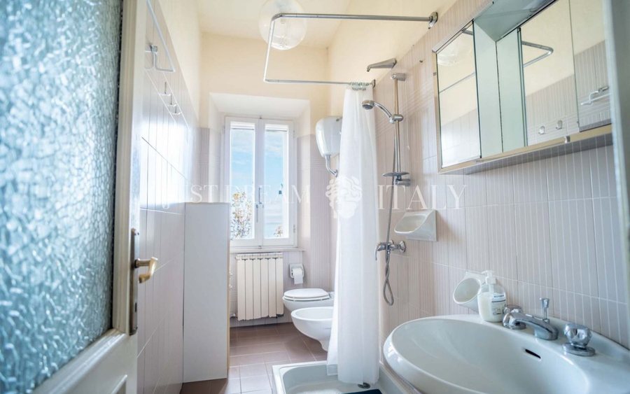 Poste del Chiugi — Bathroom
